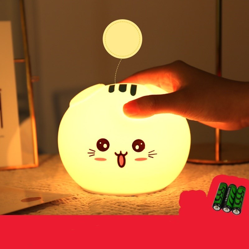 Fold-Eared Cat Night Light